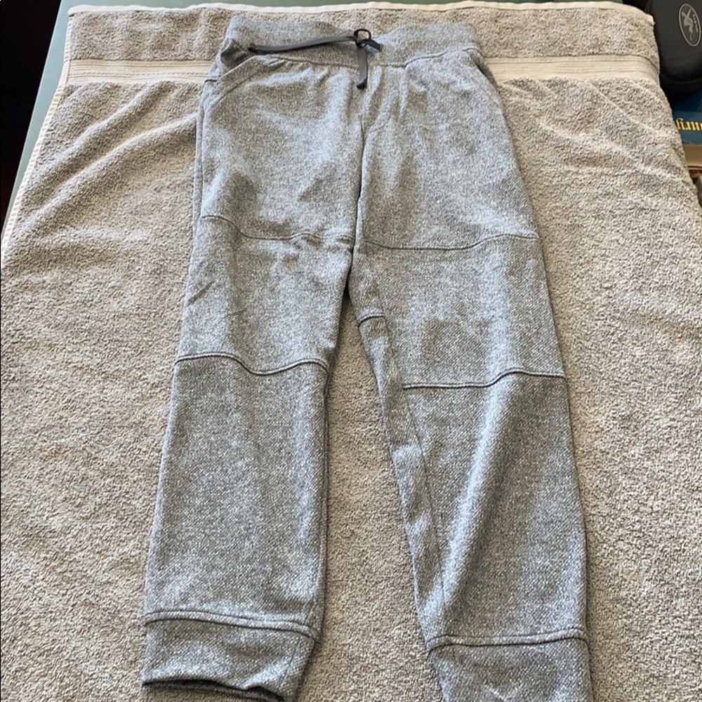 Reebok small women’s sweat pants with pockets